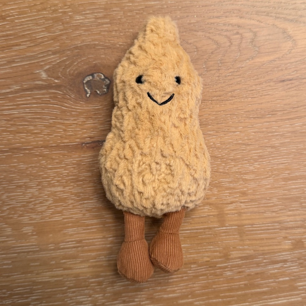 Jellycat Amusable Peanut